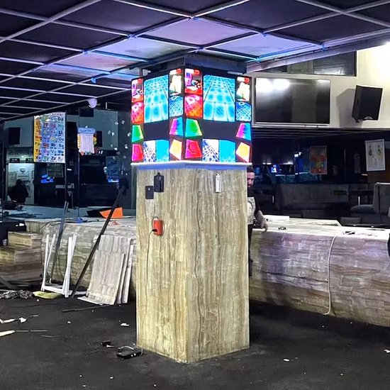 Front Service P3.91 Indoor Fixed Square Pillar Cube Video Wall LED Screen Display